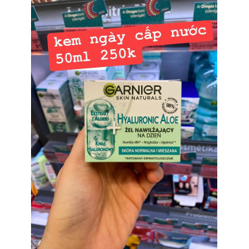LAT-Kem dưỡng Garnier dùng ban ngày Hyaluronic Aloe | Da mặt