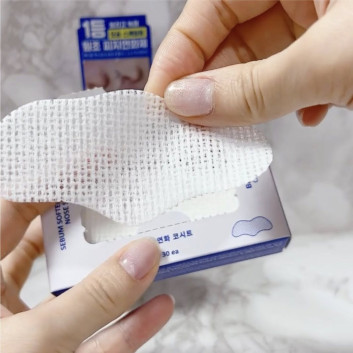 Hộp gạc chuyên dụng để tẩm dung dịch Medipeel Extra Super9+