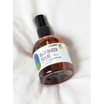 Xịt thơm chăn ga gối Daiso Pillow Mist