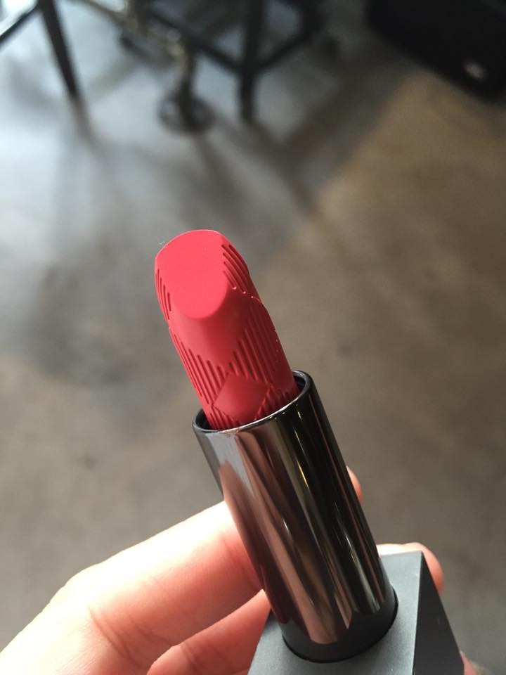 Son burberry 413 Pomegranate — ảnh chính