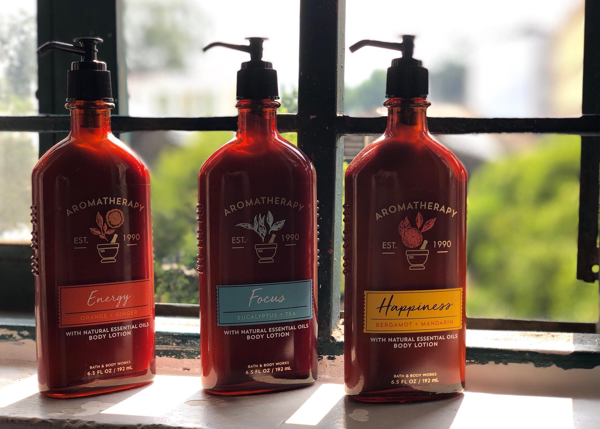 Sữa dưỡng thể với tinh dầu thiên nhiên Bath & body works 192ml  — ảnh chính
