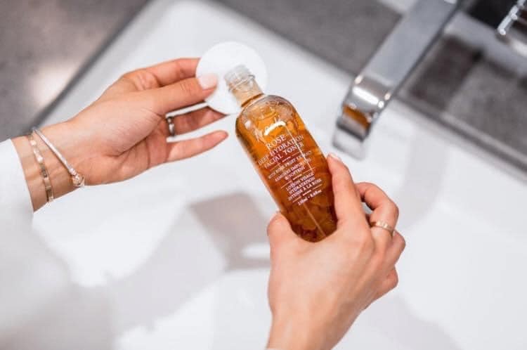 Nước hoa hồng Fresh Rose Deep Hydration Facial Toner 250ml — ảnh 4
