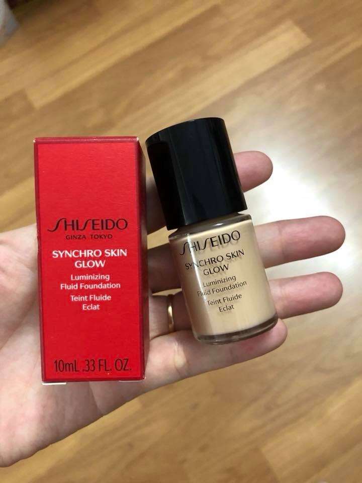 Kem nền Shiseido synchro skin glow , chai 10ml   — ảnh chính
