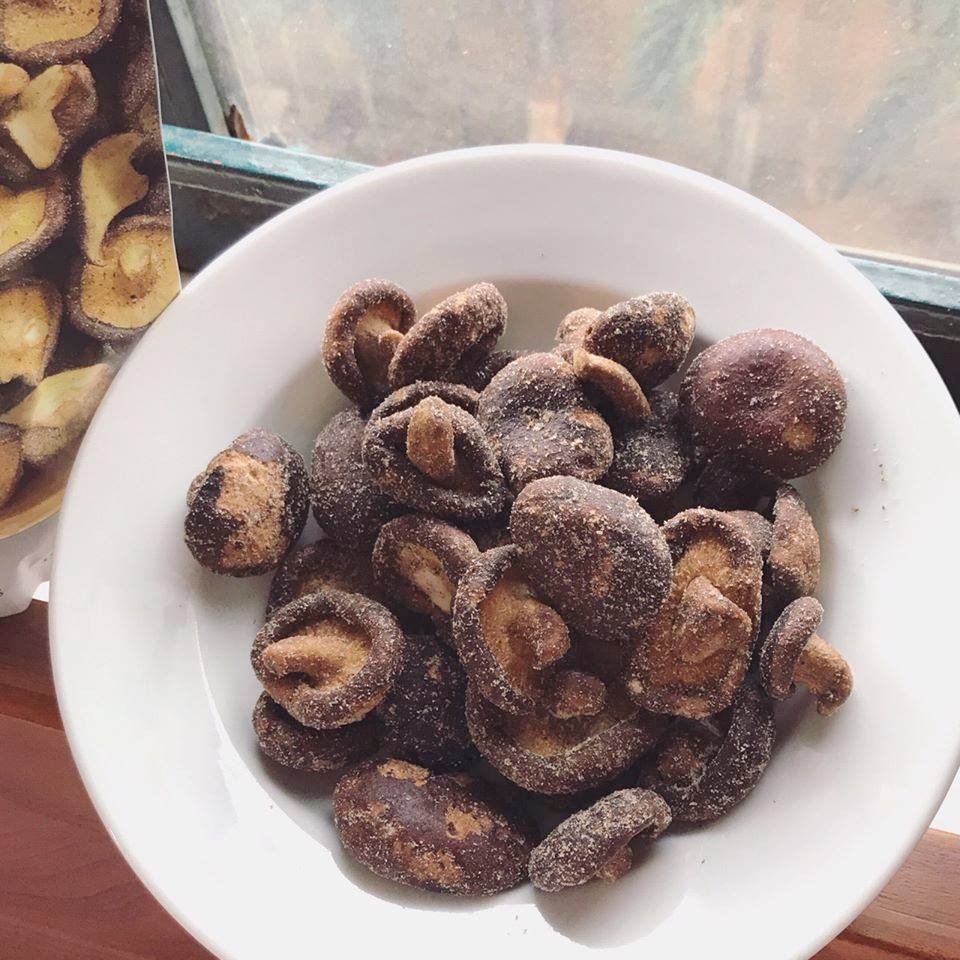 Snack nấm hương giòn tẩm vị DJ&A 