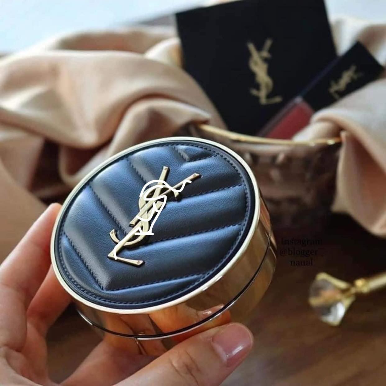 Phấn nước  Cushion YSL Encre De Peau — ảnh chính