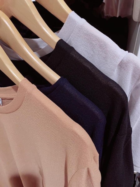 Áo thun mỏng Uniqlo — ảnh 2
