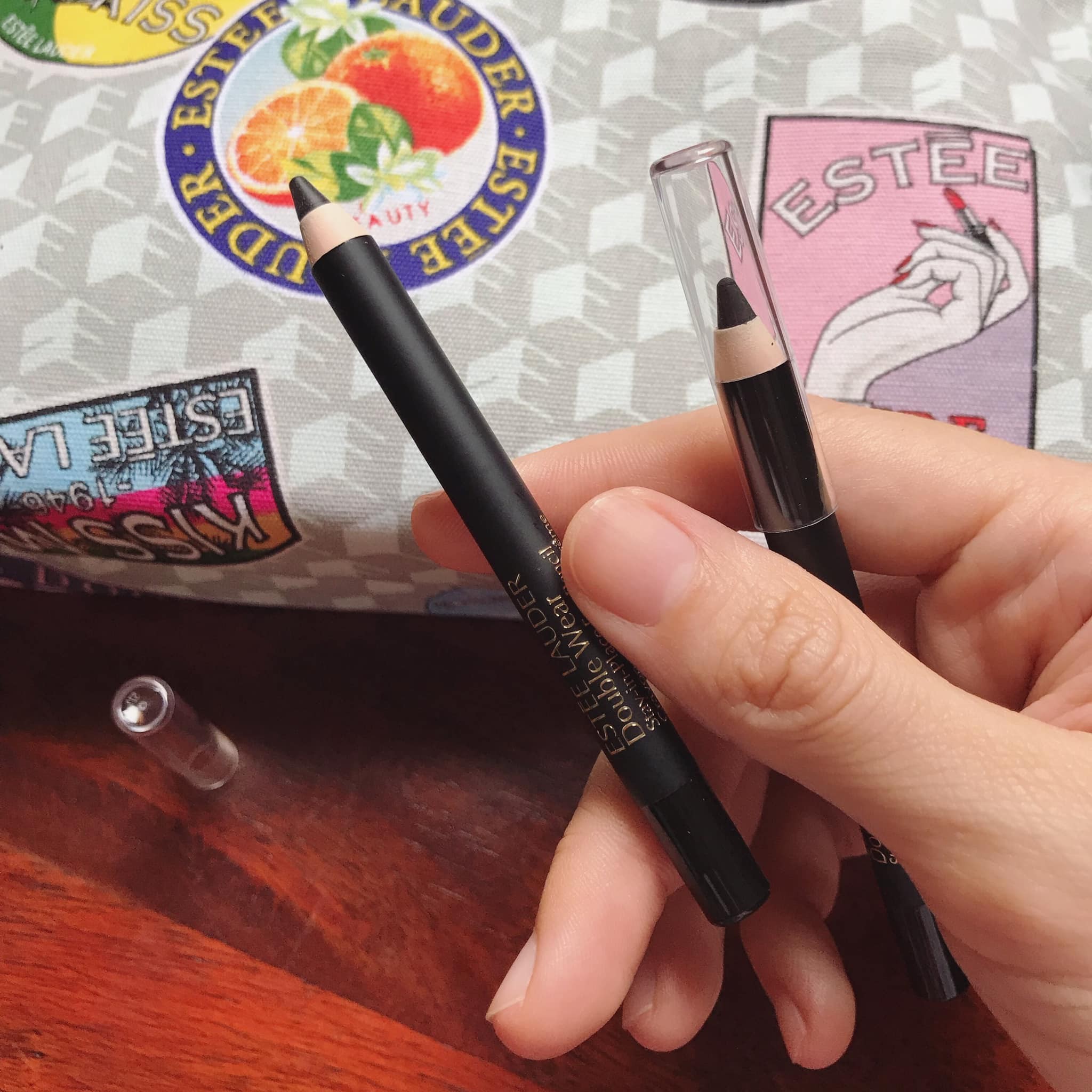Chì kẻ mắt EL Double Wear Stay-in-Place Eye Pencil mini — ảnh chính