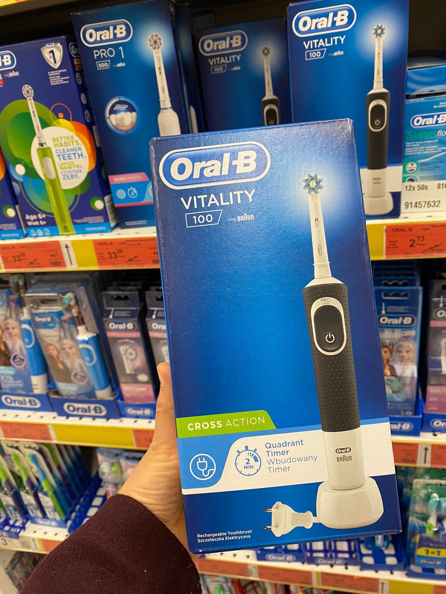 Bàn chải điện OralB — ảnh chính