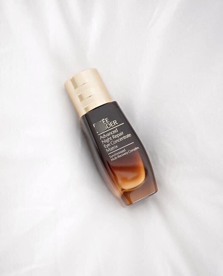Tinh chất cô đặc cho vùng da mắt EL Advanced Night Repair Eye Concentrate Matrix — ảnh chính