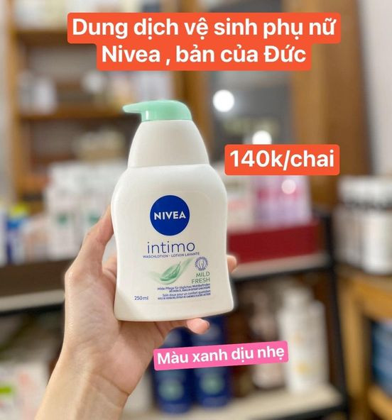 Dung dịch vệ sinh Nivea màu xanh — ảnh chính