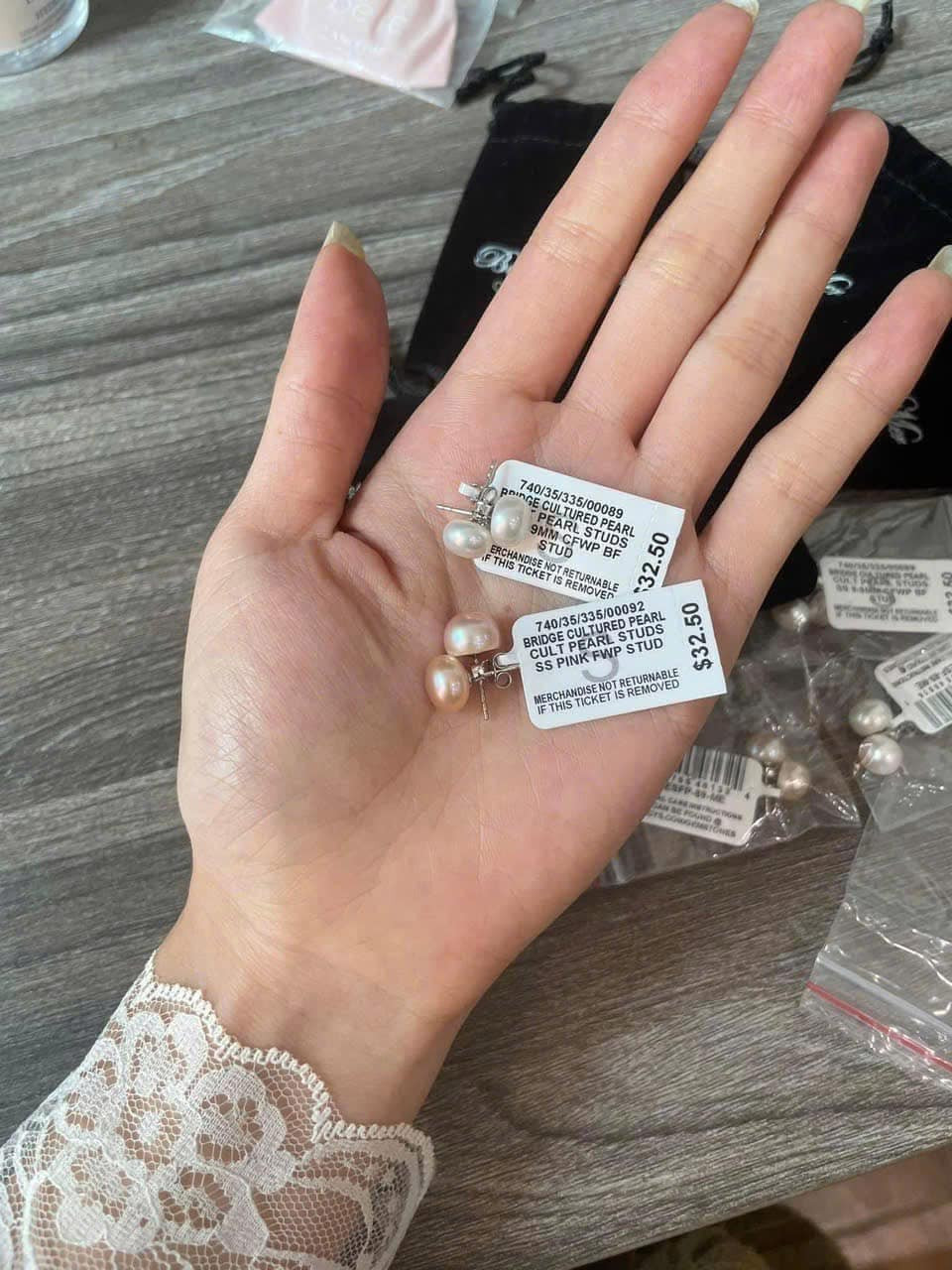 Hoa tai Belle De Mer