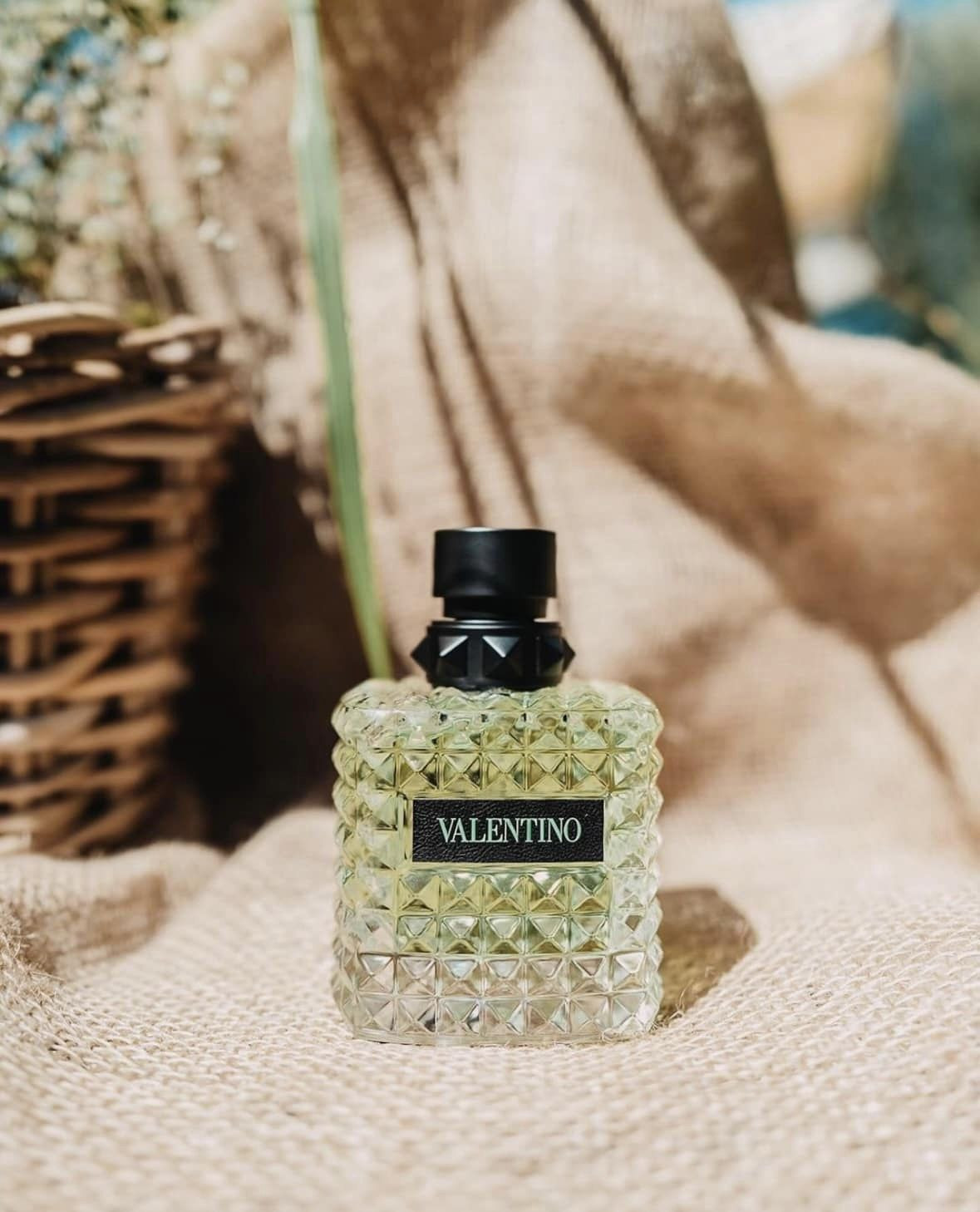 Valentino Donna Born in Roma Green Stravaganza — ảnh chính