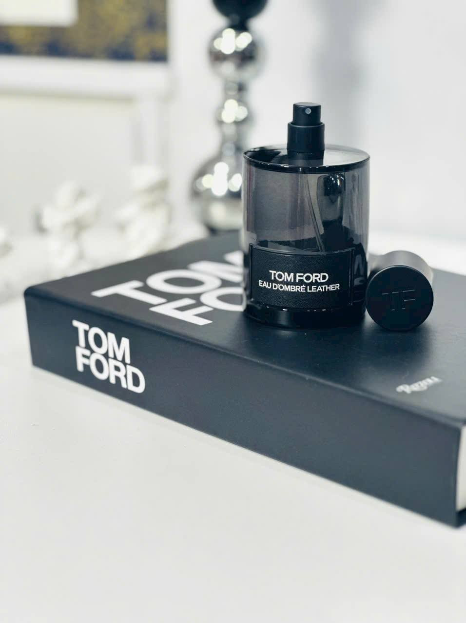Tom Ford Eau d'Ombré Leather 2O24 — ảnh chính