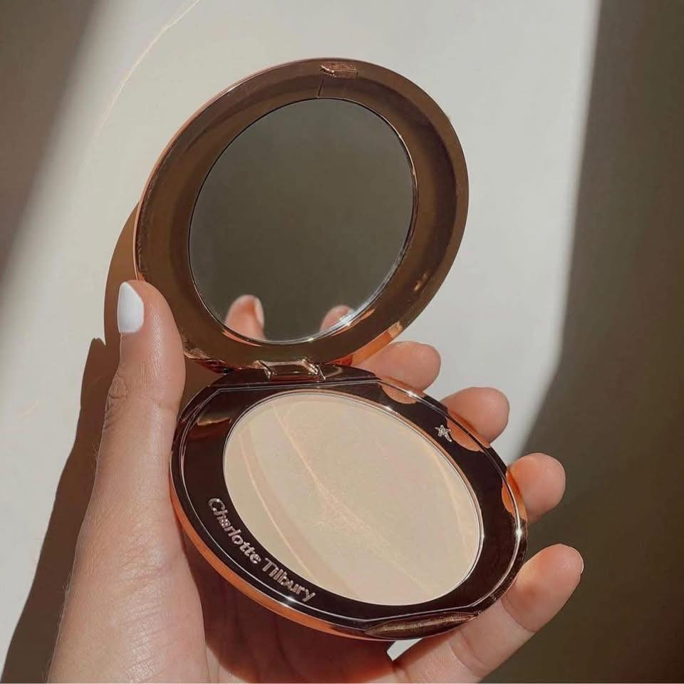 Phấn phủ Charlotte Tilbury Airbrush Flawless Finish — ảnh chính
