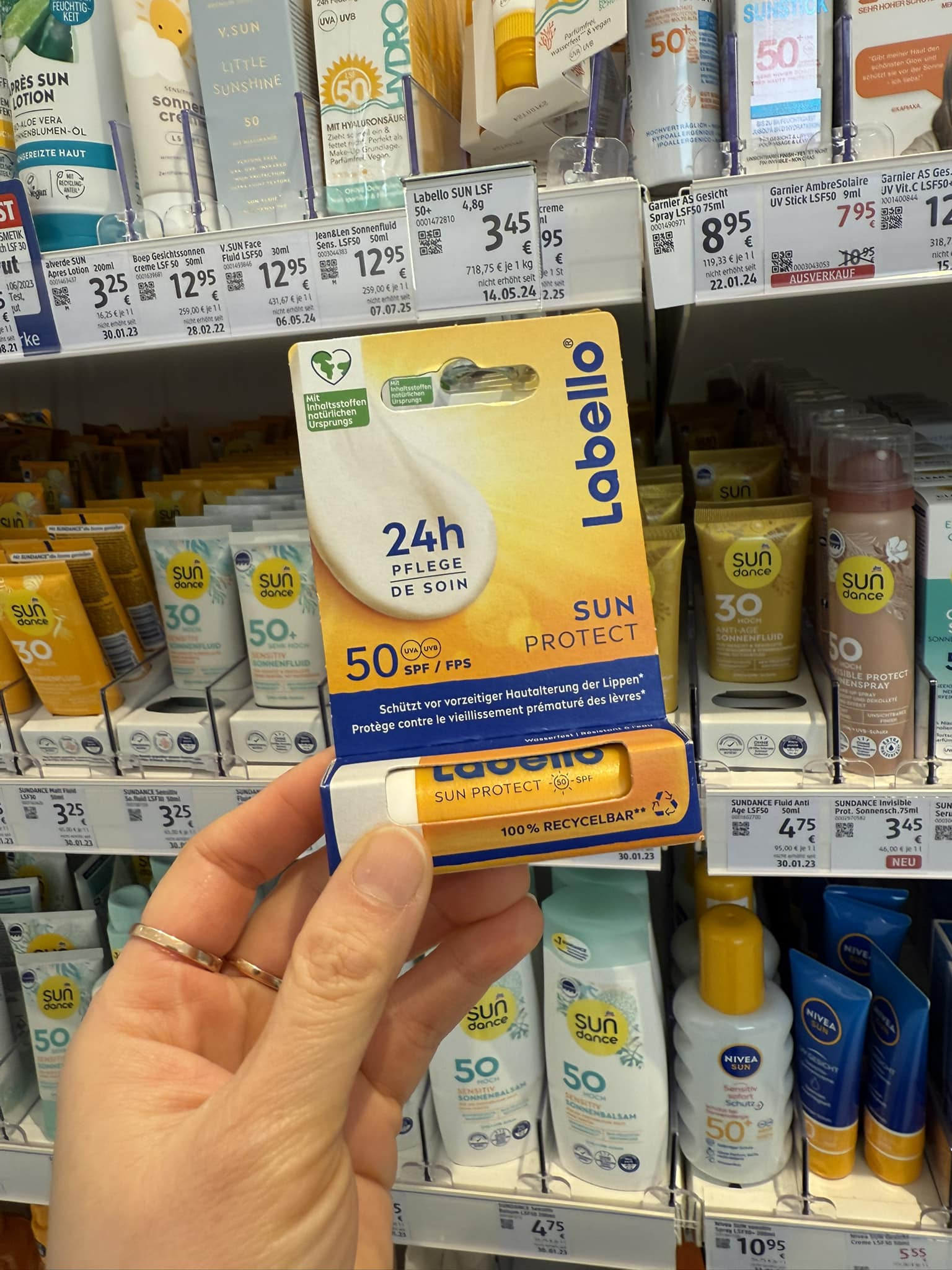 Son dưỡng ẩm có chống nắng Labello  spf 50 — ảnh chính