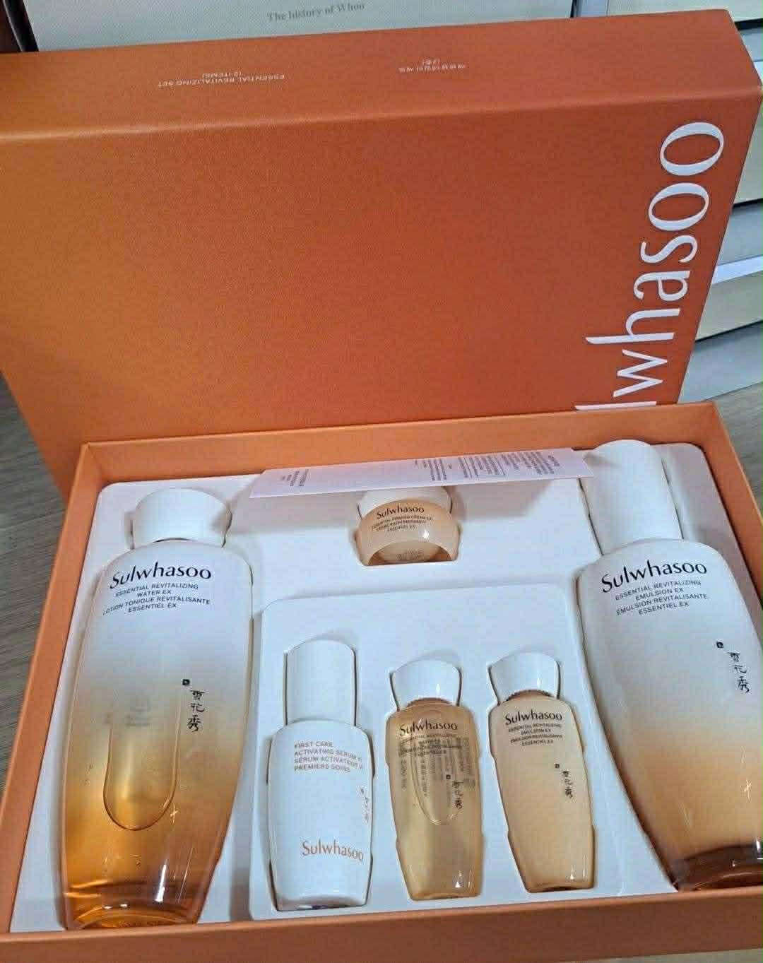 Sulwhasoo Essential Revitalizing Skincare Set