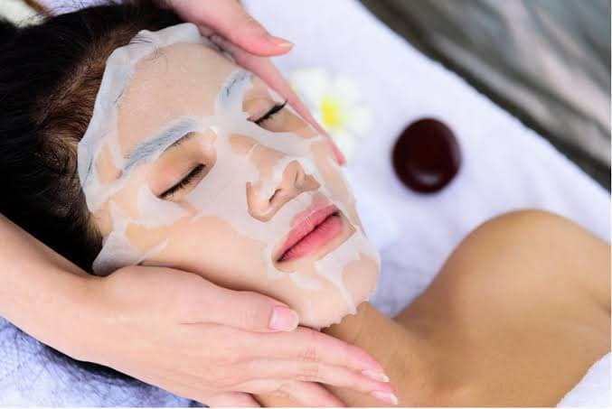 Mặt Nạ Dưỡng Ẩm - chống lão hóa Sakura Ururi Facial Mask 35 miếng