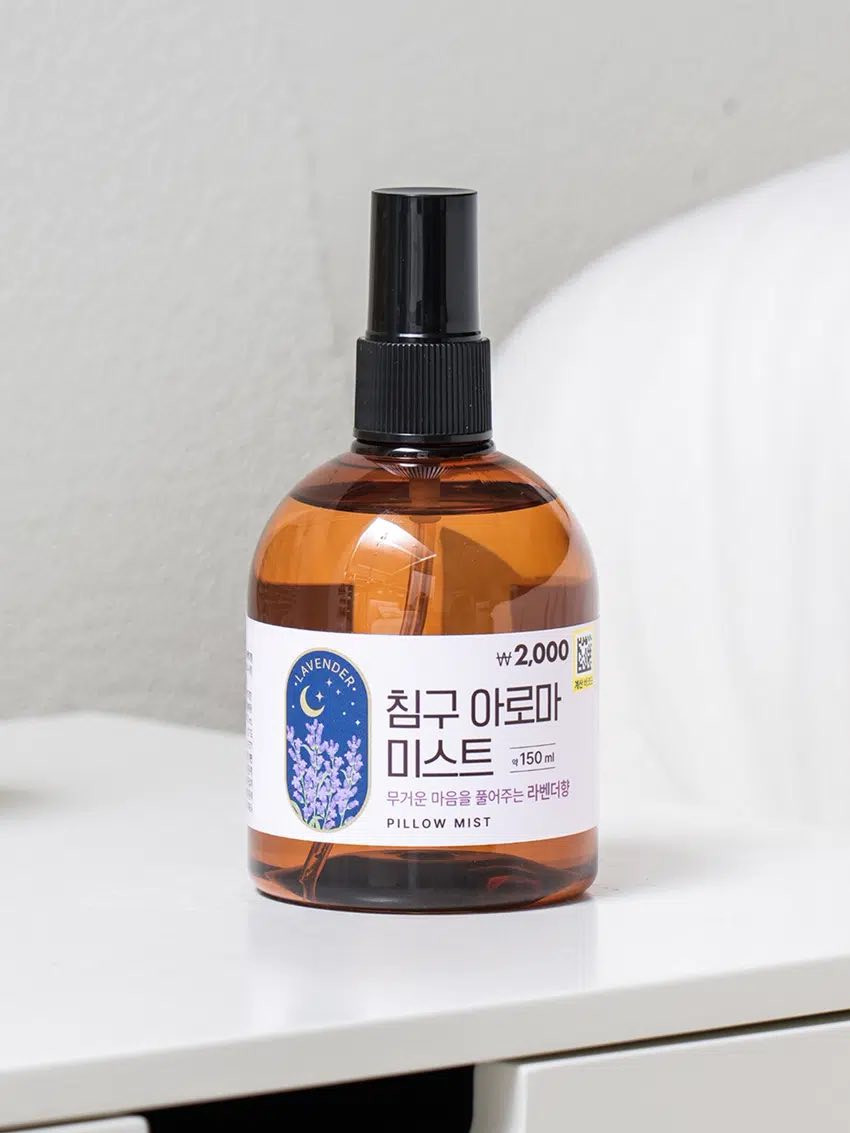 Xịt thơm chăn ga gối Daiso Pillow Mist