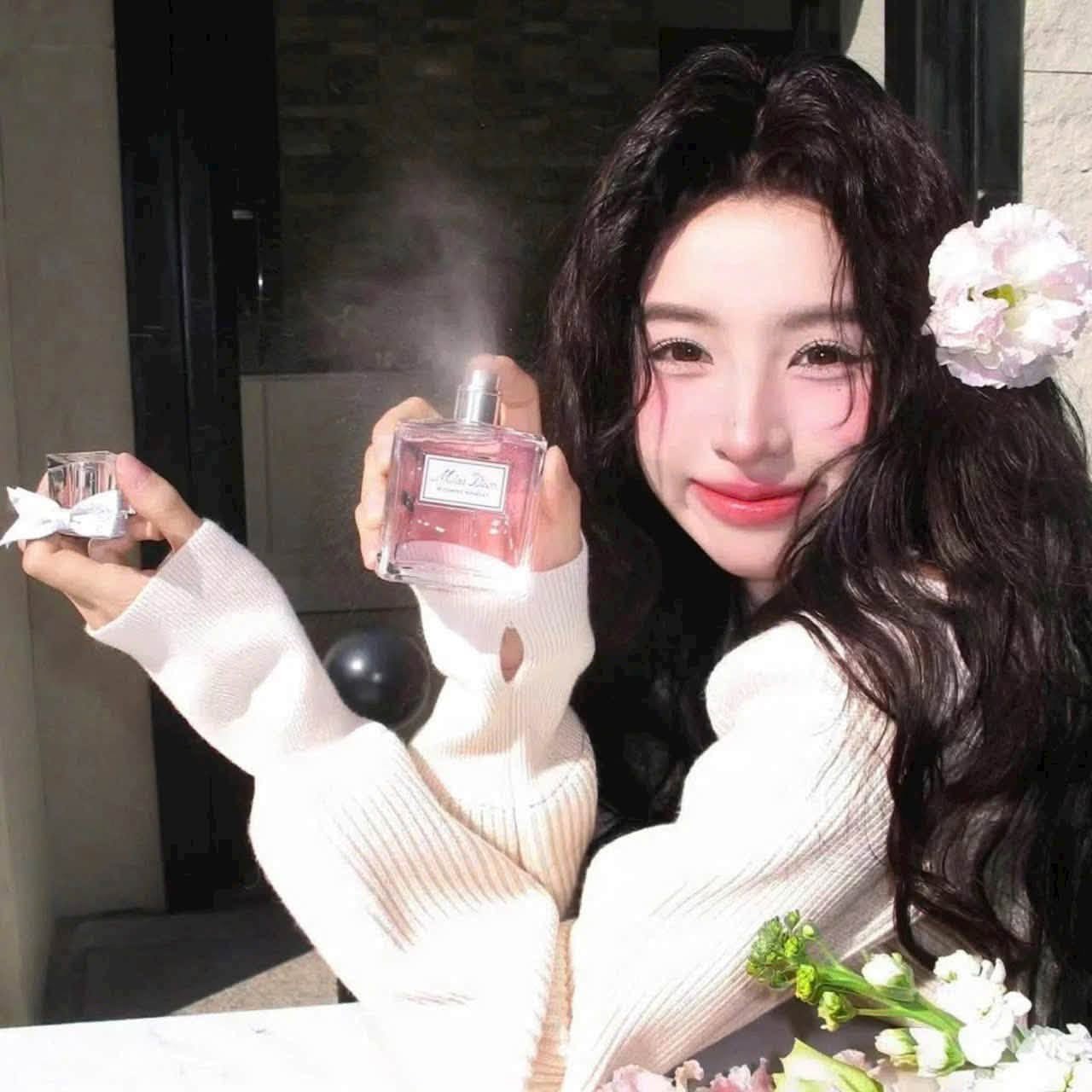 🌸 𝗠𝗶𝘀𝘀 𝗗𝗶𝗼𝗿 𝗕𝗹𝗼𝗼𝗺𝗶𝗻𝗴 𝗕𝗼𝘂𝗾𝘂𝗲𝘁, 30ml túi vải — ảnh chính